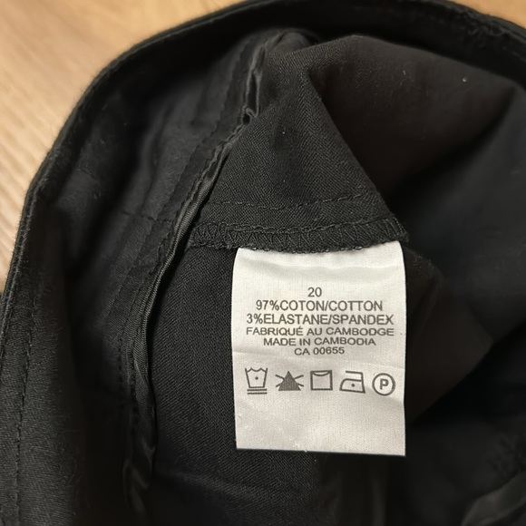 Black capris size 20 - Picture 4 of 4